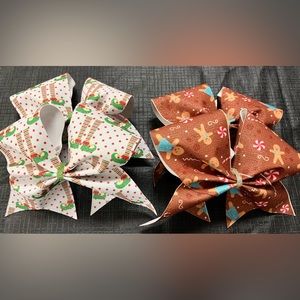 Hair bows…gingerbread man or Elf (your choice!)
